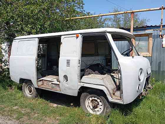 Продам 2 буханки уаз Донецк