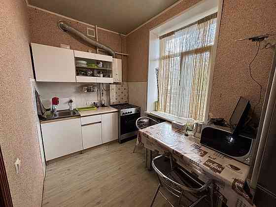 Продаётся 3-х комнатная квартира Мариуполь