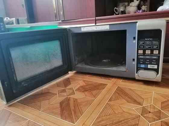 Продам микроволновую печь с грилем микроволновку lg Донецк
