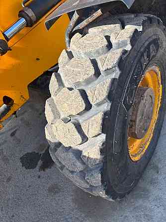 Продам экскаватор погрузчик JCB Донецк