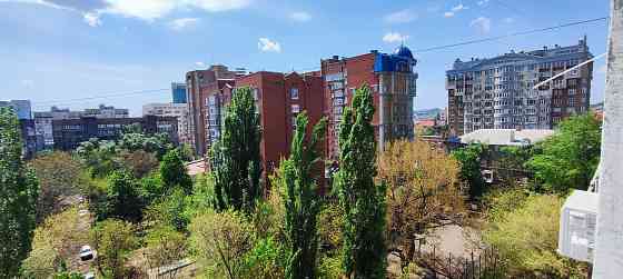 Продам 2 комнатную квартиру в самом центре Донецка Донецк