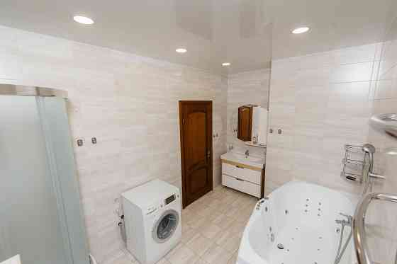 Продам 3-х комн 100 м² в Новострое в Калининском р-не. Ремонт. Мебель. Техника. Парковка, консьерж. Донецк