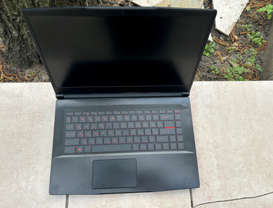 MSI 15 (core i5,16gb,SSD512,RTX3050Ti) -гарантия год Донецк
