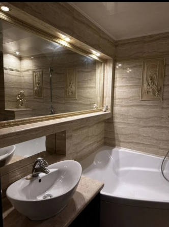 Продается 2 к. кв. Ленинский пр. Донецк