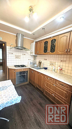 Продажа крупногабаритной 2-ком.кв. Сталинка. 2-й этаж. Быстрая сдлека! Шахтерск - изображение 3