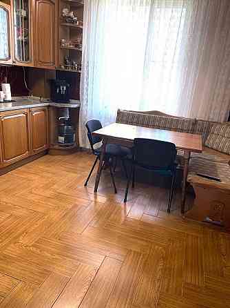 Продажа 2х комнатнойсталинки в центре Донецка (Бульвар Пушкина-Драмтеатр) Донецк