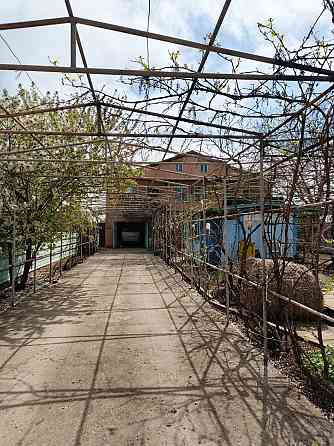 Продаётся половина пансионата 296,6 кв.м. Мариуполь