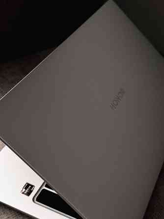Продам ноутбук honor MagicBook 16 Донецк