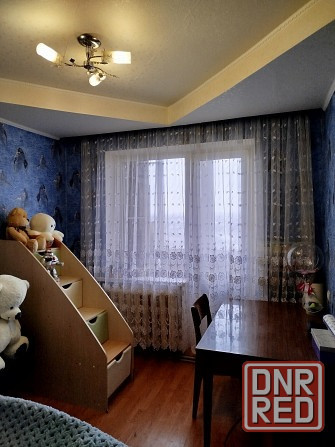 Продам 3х комнатную квартиру в центре с автономным отоплением Макеевка - изображение 1