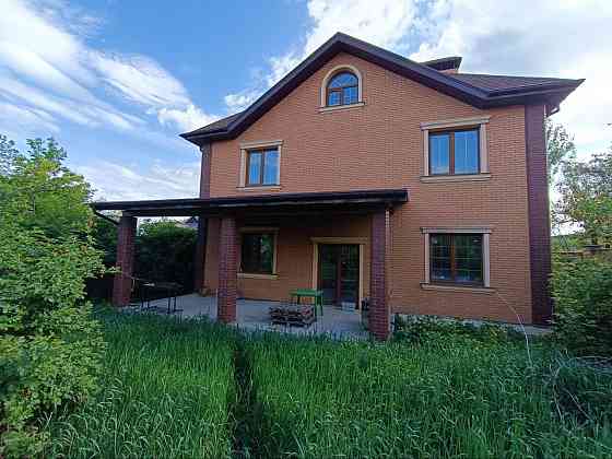 продам 3-х уровневый дом Донецк киевский р-н ор-р маяк Донецк