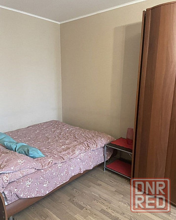 Сдаю однокомнатную квартиру 40.0 м² этаж 3/9 город Донецк, Кировский район, Донецк - изображение 1