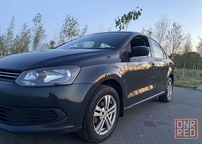 Volkswagen Polo седан 2011 года Макеевка - изображение 1