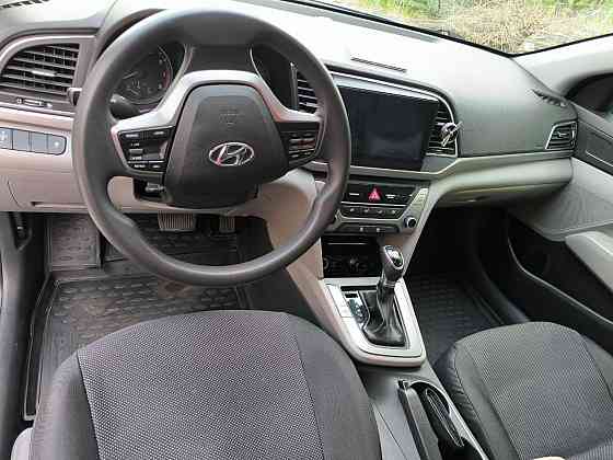 Продам авто Hyundai Elantra Макеевка