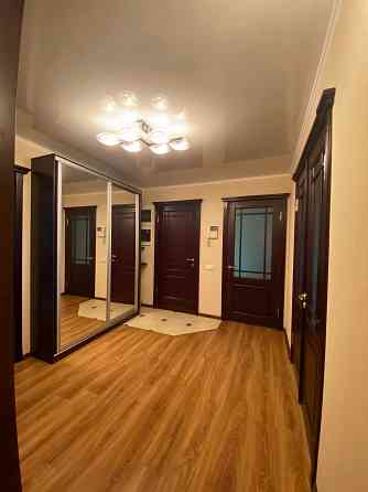 Продам 4-х комнатную квартиру в центре Донецка Донецк