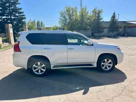 Lexus GX 460. Год 2011. Объем 4.6. Коробка автомат. Пробег 175т. Харцызск