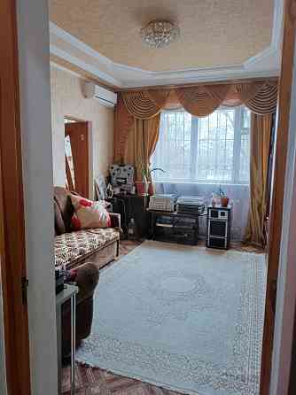 Продам 3-х комнатную Калининский район Донецк