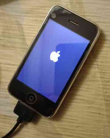 Продам Iphone 3 Донецк