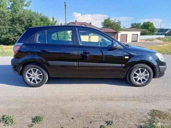 Kia Rio год 2005. Коробка механика. Двигатель 1,4. Пробег 270т. Не бит. Не крашен. Харцызск