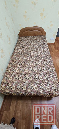 Продается кровать 100 на200 см с подъемным механизмом. Состояние отличное Донецк - изображение 1