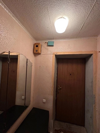 Продажа 2х комнатной квартиры, окна выходят на улицу Ленина( 2 остановки до ж/д вокзала) Макеевка