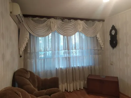 Продам 2-х ком.кв. Нижнекурганская.Документы готовы.Жилое состояние. Донецк