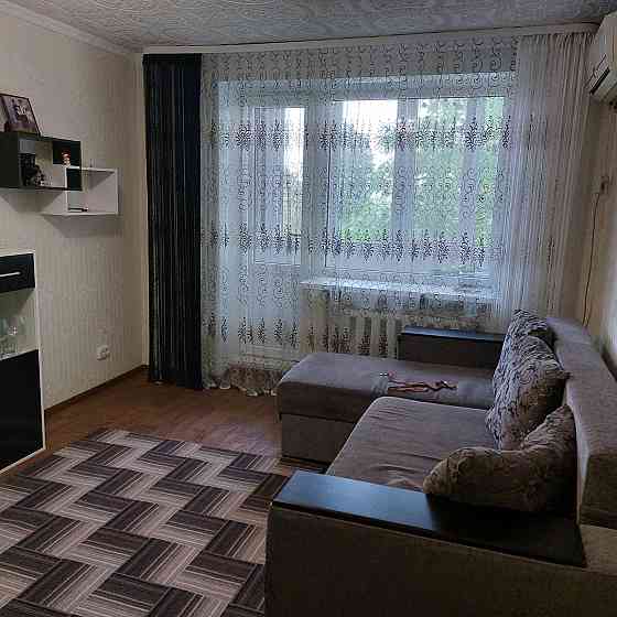 Продам 3-х комнатную квартиру в пгт. Новотроицкое Волноваха