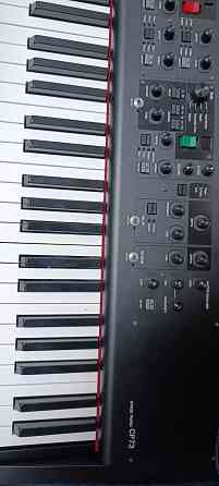 Синтезатор Yamaha cp73 Макеевка