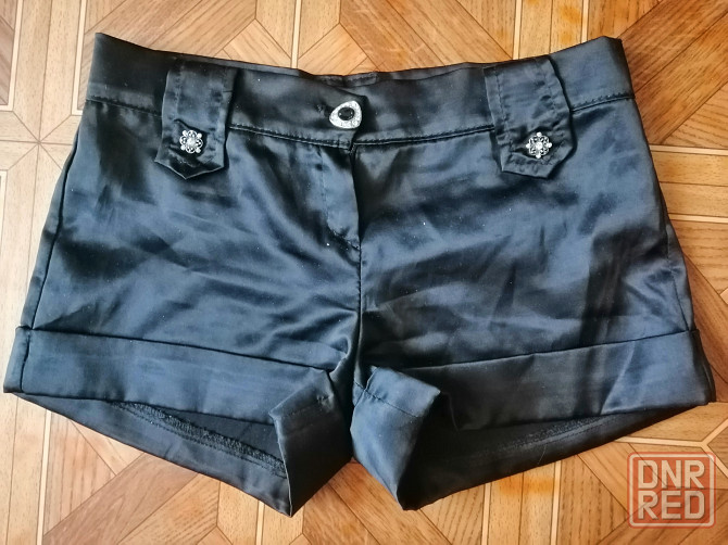 Продам шорты шортики атлас р. 40-42 s Донецк - изображение 1