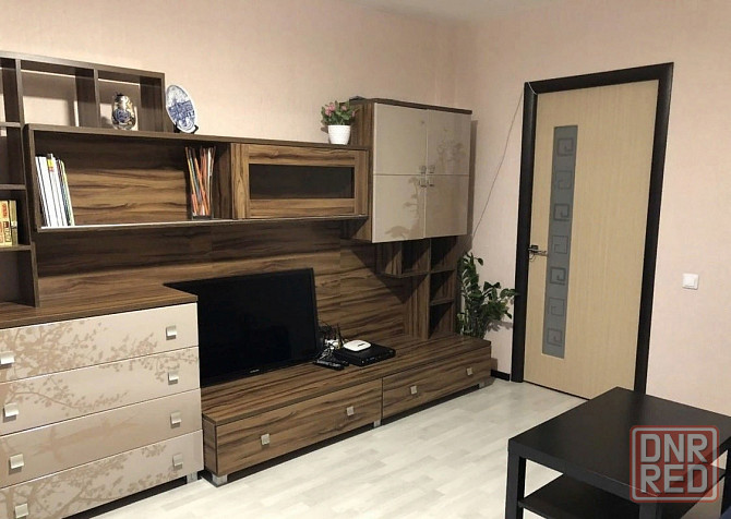 Сдается 1-комнатная квартира в Калининском районе , на проспекте Дзержинского. Донецк - изображение 1