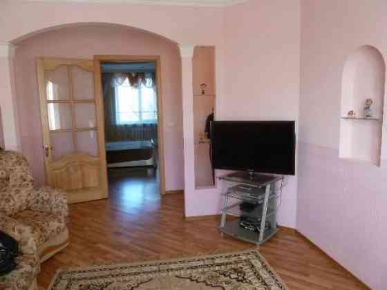 Продам, 2-х ком квартиру- студию ( Сталинка), г.Донецк, пр-т Мира . Донецк