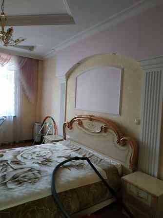 Продам, 2-х ком квартиру- студию ( Сталинка), г.Донецк, пр-т Мира . Донецк