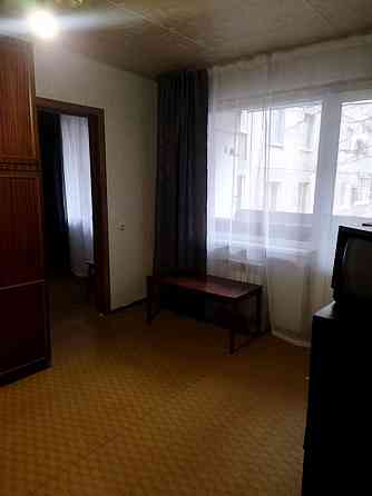 Продам 3 к. квартиру 2/9 м-н Солнечный Донецк