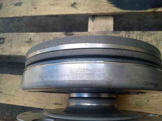 Маховик 0AW105317AK (Sachs 2295000718 ), audi a4 b8 cvt 0AW дизель CAGA Донецк