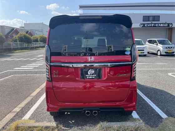HONDA N-BOX CUSTOM L TURBO Донецк
