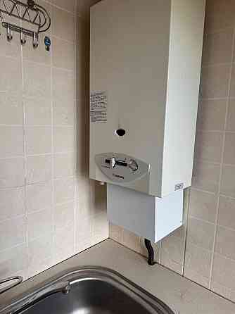 Продам 2-х ком.кв. Ясиноватая. Центр ,жилое состояние. Документы готовы. Ясиноватая