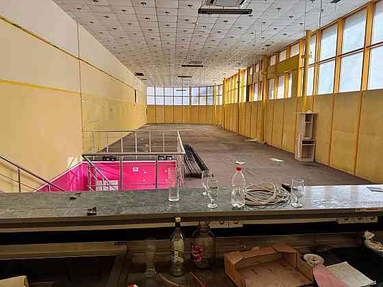 Продается двухэтажное помещение в Ворошиловском районе ( Пересечение ул.Постышева и пр. Театральный) Донецк