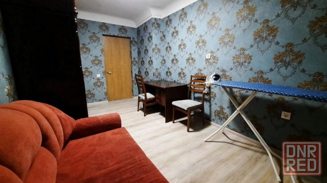 Продаётся уютная двухкомнатная квартира в Ленинском районе, Красный Пахарь. Донецк - изображение 1