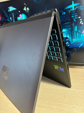 Самый мощный в рынке Новый Merchrevo 3K,1TB,4070 Донецк