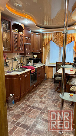 Продаётся стильная трёхкомнатная квартира 68 кв. м. в самом центре Макеевки Макеевка - изображение 1