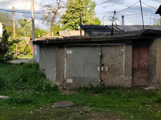 Продам 2-вух комнатную квартиру с гаражом Донецк