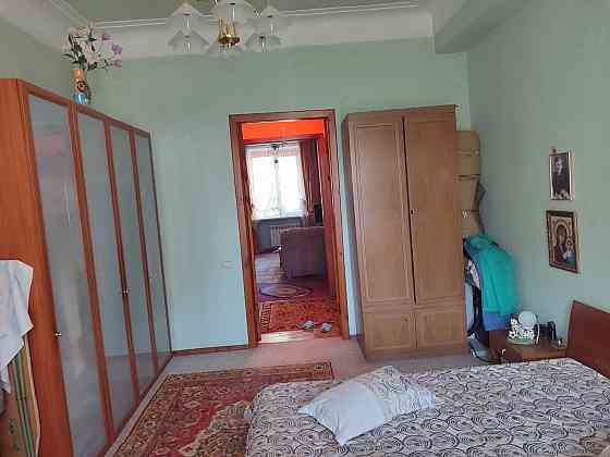 Продам 2-к квартиру в центре Макеевка