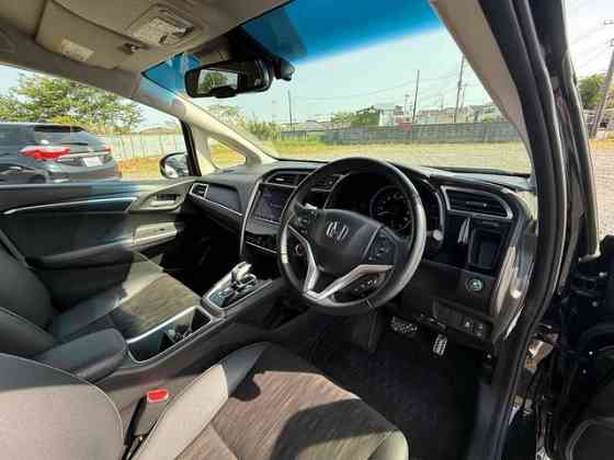 HONDA SHUTTLE HYBRID X SENSING 1.5 Донецк