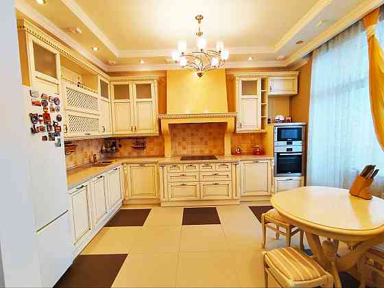 Продам 3-х комнатную квартиру в новострое, жк Центральный Донецк