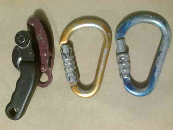 Спусковое "Федя". Карабины. Ролик для жумара. Восьмёрка. Система (обвязка). Верёвки 10мм. Сидушка. Донецк