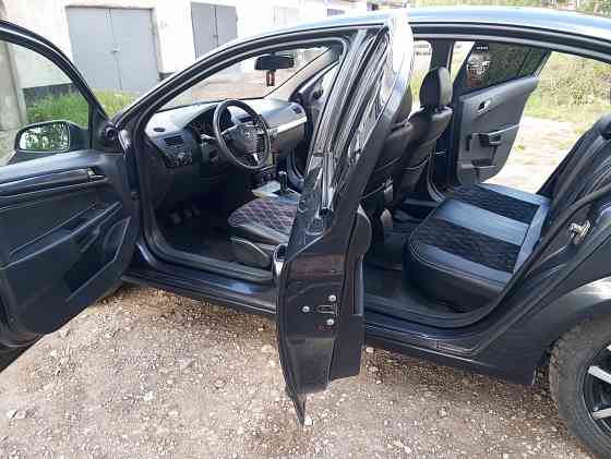 Продам Opel Astra H. 1.8 2008г. Енакиево