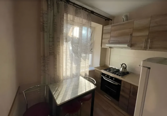 Аренда 2к.кв Ул.Краснознаменская Харцызск Харцызск