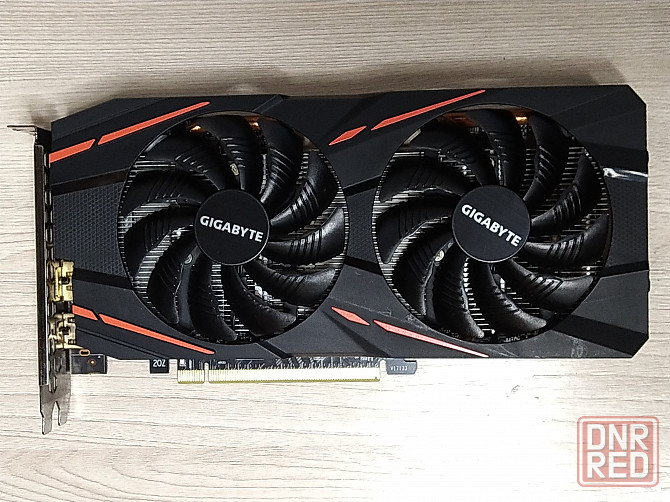 Видеокарта Gigabyte RX 570 8GB Шахтерск - изображение 1