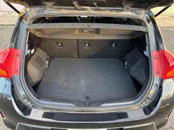 Toyota Auris 1.5 Донецк