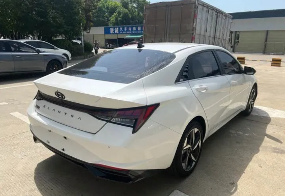 Hyundai Elantra 1.5 Донецк