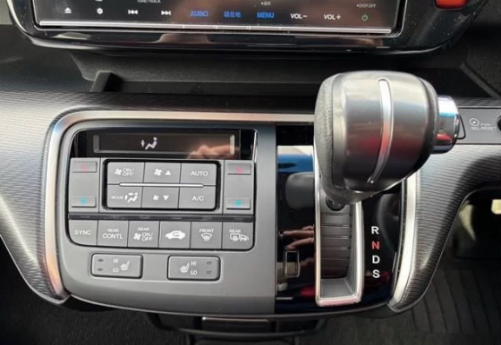 Honda Stepwgn Spada 1.5 Донецк